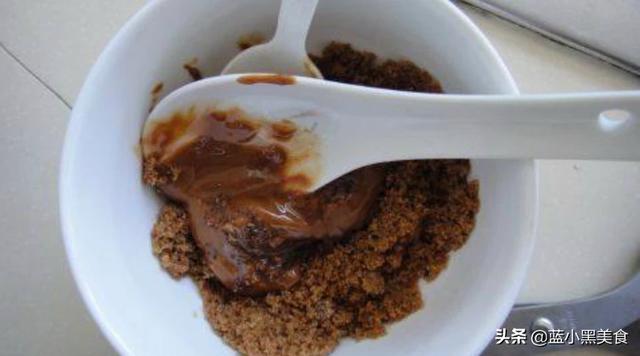 麻酱饼的做法,红糖麻酱饼要发面吗？怎么做好？