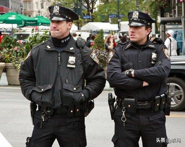 头条问答 - 为什么美国警察给中国人的总体印象很差?(5个回答)