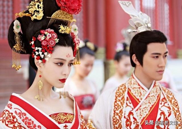 李治武则天:李治身为皇上，怎么就让武则天大独揽了，她用了什么手段？