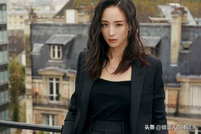 张钧甯:唐嫣杨丞琳都没躲过邱泽爱情黑洞，为何张钧甯却能“感谢抬爱”？