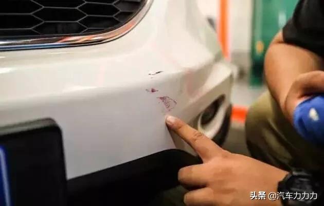 汽车小擦挂报不报保险？