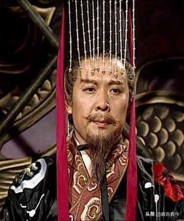 刘备在乡下出生和<a href=https://maguai.com/list/55-0-0.html target=_blank class=infotextkey><a href=https://maguai.com/list/55-0-0.html target=_blank class=infotextkey>生活</a></a>，为什么皇族世谱没有漏下他