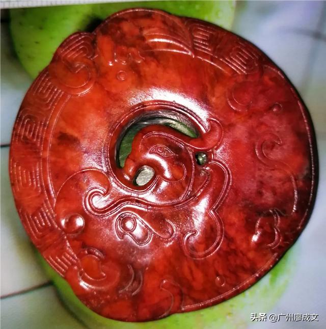 如何看一块玉值不值钱,买了一块玉，大家看看是什么料值多少钱？