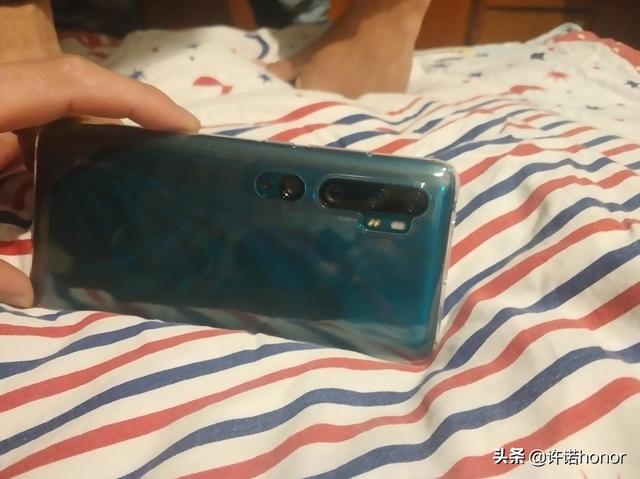 你觉得续航最好的手机是哪款？为什么？