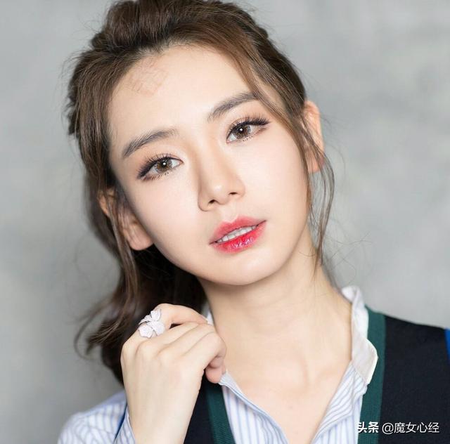 罗莎莉布拉德福德:《慎重勇者》中主角圣哉为何事事不顺