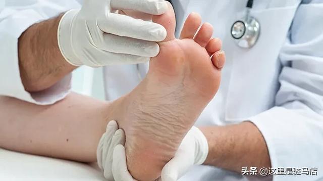 头条问答 - 女人脚出汗有酸味怎么办呀?(2个回答)