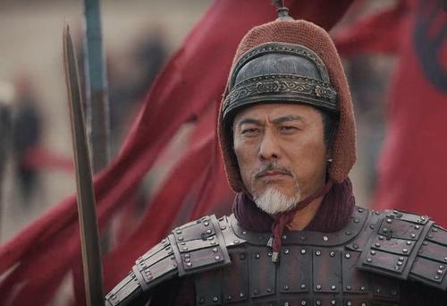 头条问答 - 王翦不求有功,但求无过,那李牧攻他粮仓,他能表现比樊於期