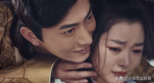 演员宋轶的老公是谁:宋轶拍戏被男演员舔耳根，发文案宣传还得道歉，到底惹了谁？