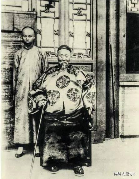 翁帆产下一子:李鸿章40岁老来得子，小妾生下亲儿后，李鸿章如何对待其继子？