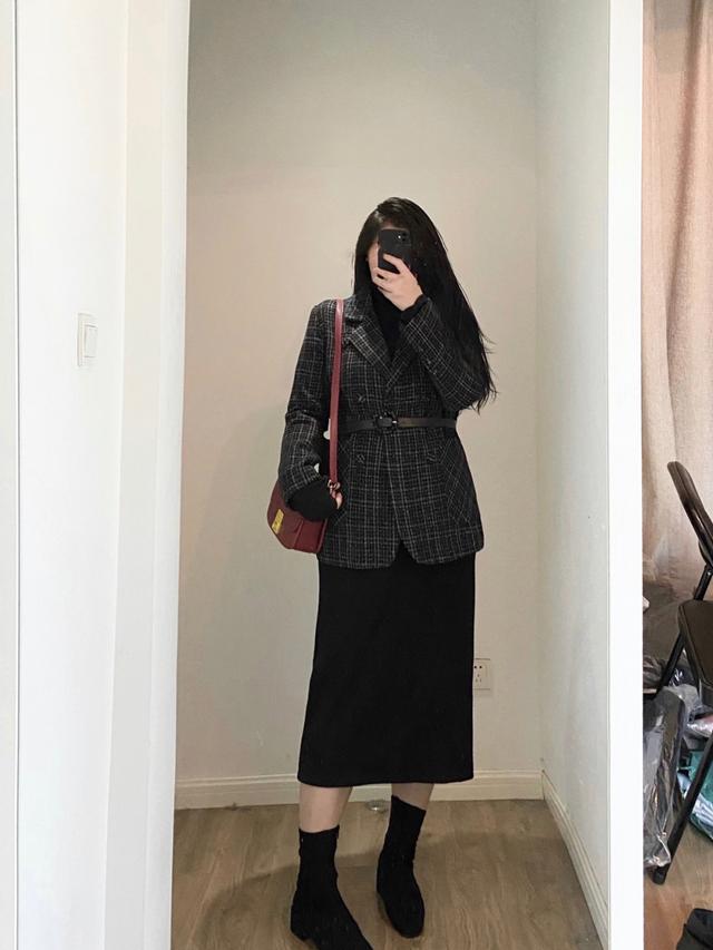 露莎莉斑马纹保暖背心:监狱和看守所哪个生活更好些，哪个更难熬？