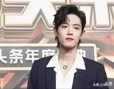周传雄这些年经历了什么:曾经红遍大江南北的刀郎和周传雄发新专辑无人问津，为什么？