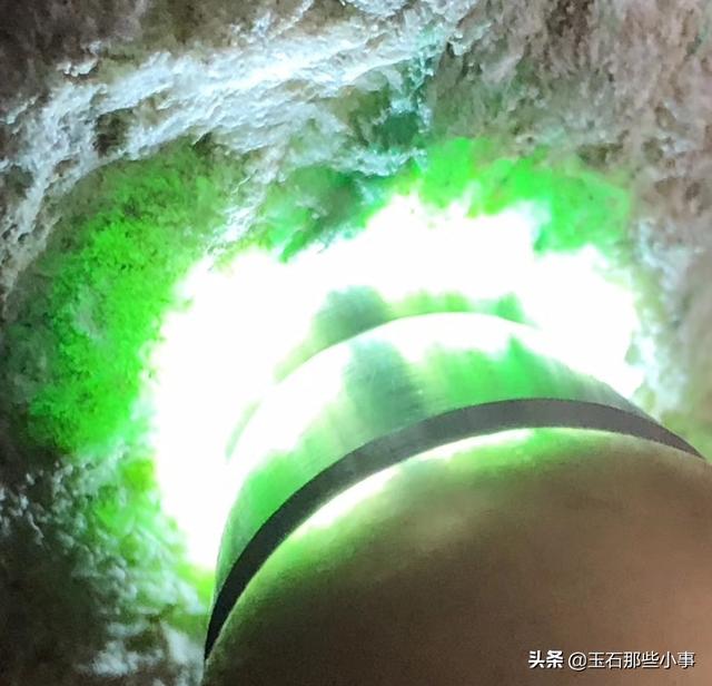 翡翠怎么养水头快一点,翡翠到底有几分水？如何理解翡翠水头？