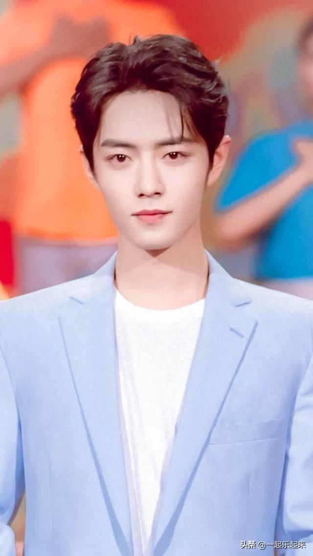 王一博背影封面:如何评价王一博登上《时尚COSMO》3月开季刊封面