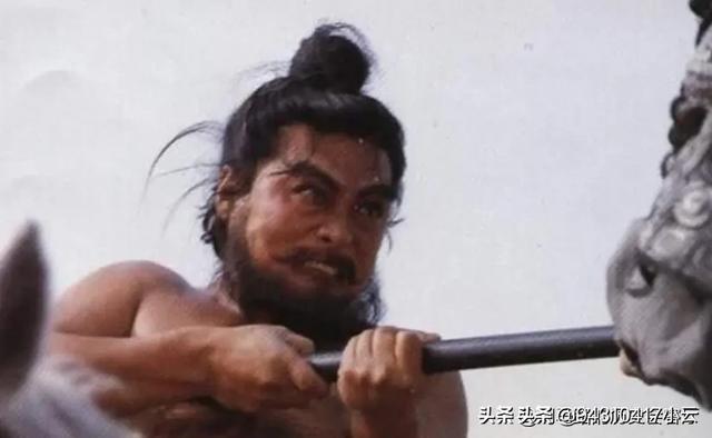 81年香港温莎大厦狐仙事件:王允杀害文学家蔡邕是出于什么心理？