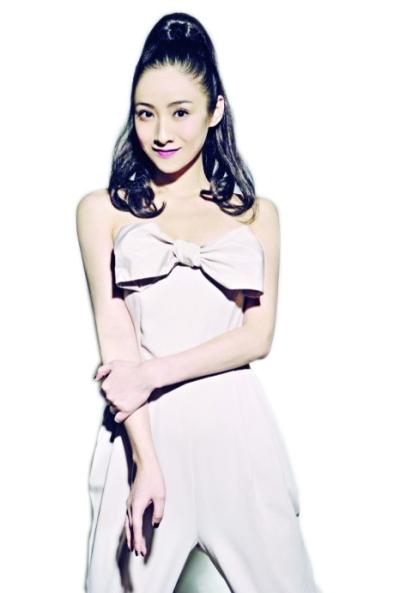 曾涉嫌“超生”的张艺谋妻子发文：提前完成任务,大家怎么看？