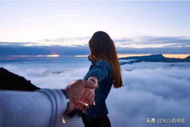 肢体语言,如何读懂女性的肢体语言？