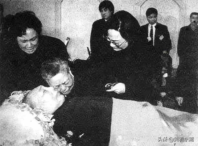 1996年发生的大事件:你的1997年都发生过什么值得铭记的事