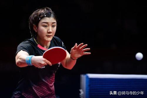 李晓霞:丁宁和刘诗雯谁的职业生涯更加成功？和李晓霞相比呢？