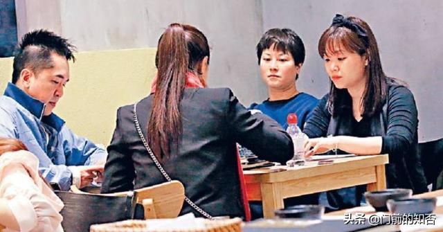 饭局的诱惑灵异事件:娱乐圈里发生过哪些你意想不到的奇葩事？