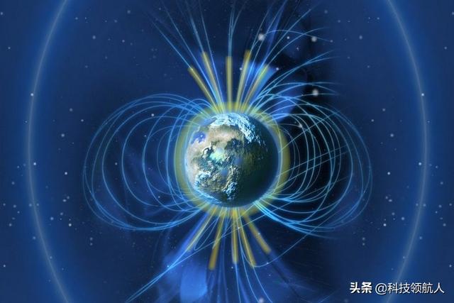 为什么狗狗大便前要转圈:狗狗拉屎！喜欢拉一节挪一个地方！怎么解决啊？