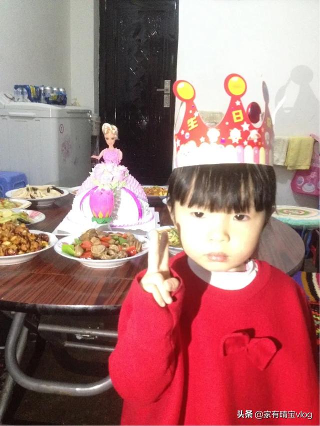张梓琳晒女儿萌照:张梓琳产后现身，产后如何能快速瘦身