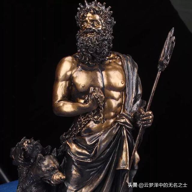哈迪斯的看门犬:海贼王中黑胡子的身体构造是怎样的？ 哈迪斯三头犬