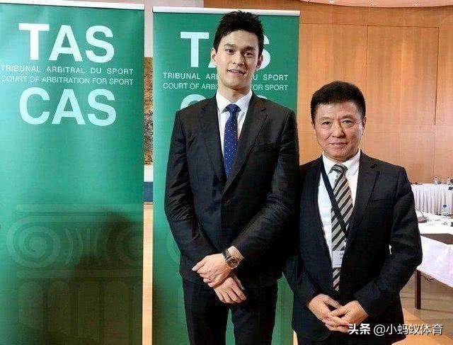 法官不允许另一翻译参与的行为跟他们的裁决观点是不是自相矛盾？