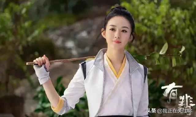 杨幂周笔畅:杨幂和周笔畅怎么认识的？想不到她们俩关系那么好？