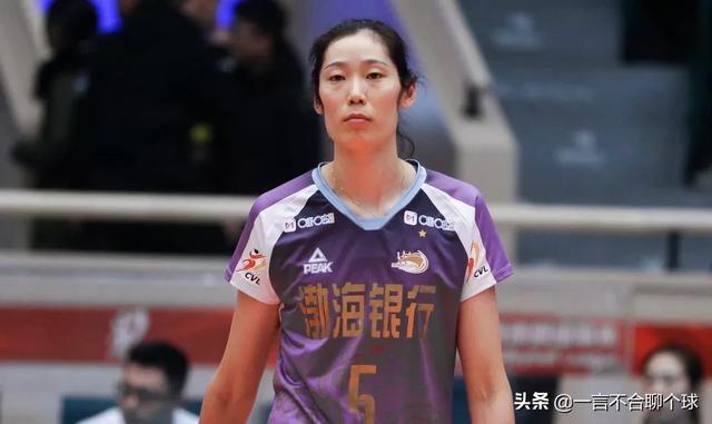 三门全开:今晚八点，天津女排能横扫巴西海滩吗陈指导有何变阵