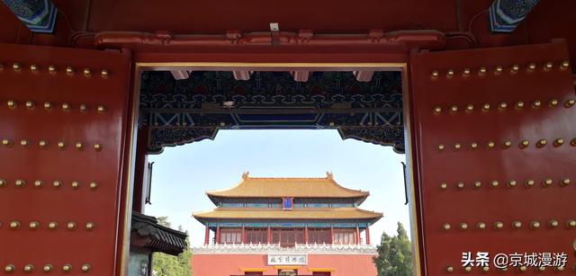 故宫灵异事件大家怎么看:参观完故宫大家是什么感受呢？