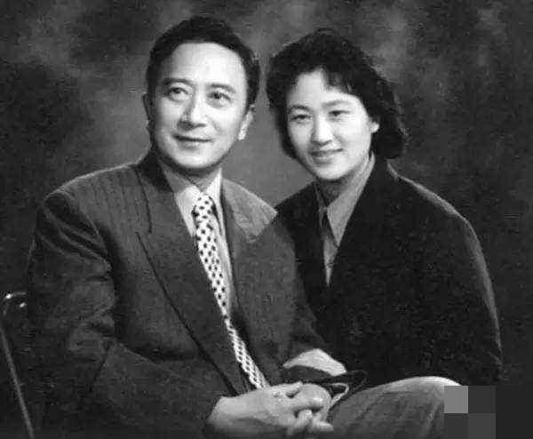 蒋雯丽老公:有钱有名的姐姐们，都找了怎样的男友