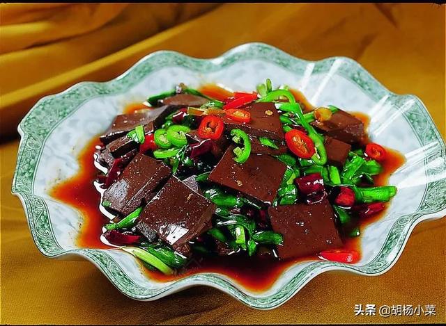 鸡血鸭血怎么煮才嫩滑？