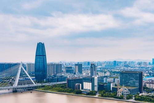 赵薇酒庄:4000多万买下法国酒庄，为什么赵薇频上热搜
