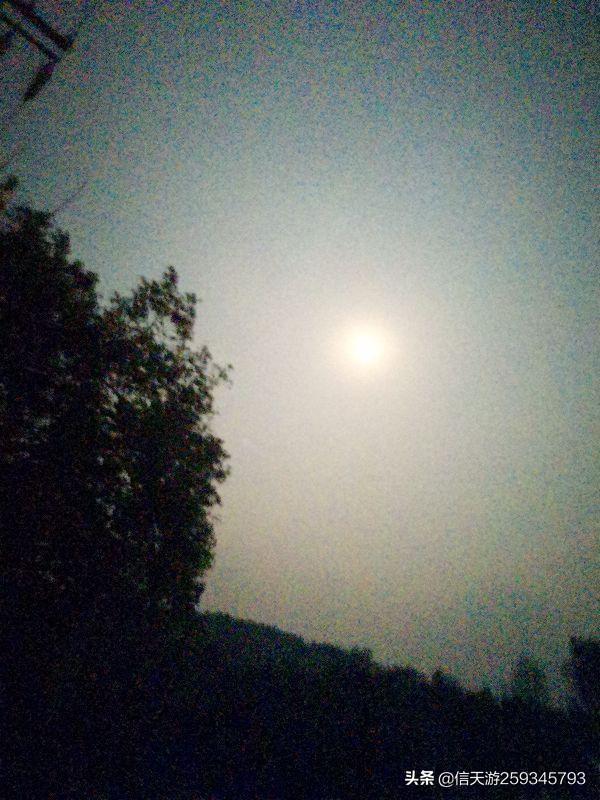 你在农村走夜路遇到的最诡异的事是什么？
