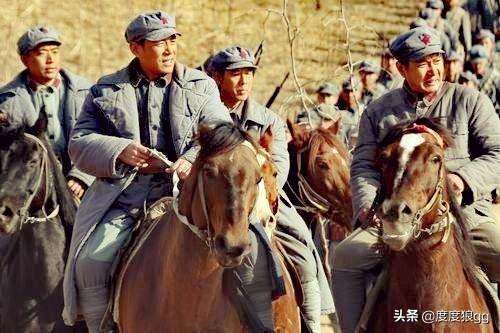 宋任穷简历:红军长征在陕北会师后，为何不去山西开辟根据地？