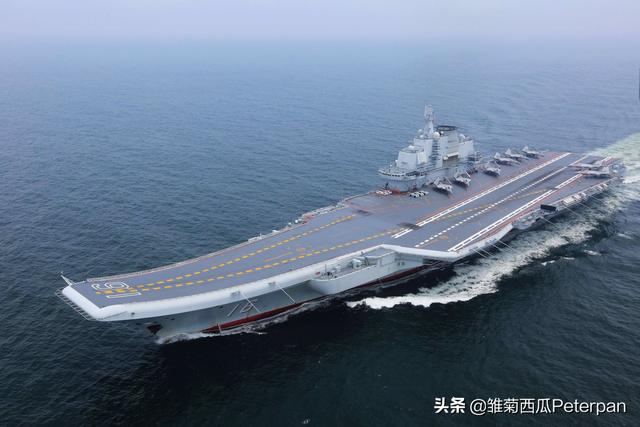 远古巨兽沃那比蛇:库兹涅佐夫号航母和辽宁号相比为什么那么老旧？