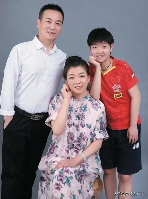 宠物运动会毫不费力夺冠:全英羽毛球赛场上中国队一冠未夺，难道运动员都发挥不好吗？