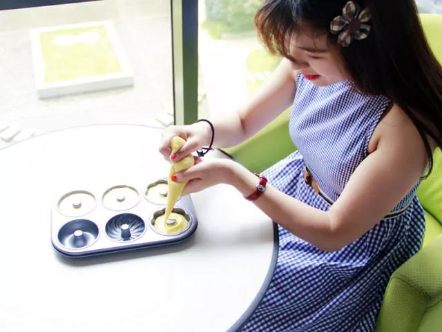 开心<a href=https://maguai.com/list/55-0-0.html target=_blank class=infotextkey><a href=https://maguai.com/list/55-0-0.html target=_blank class=infotextkey>生活</a></a>心态的美文:你觉得<a href=https://maguai.com/list/55-0-0.html target=_blank class=infotextkey><a href=https://maguai.com/list/55-0-0.html target=_blank class=infotextkey>生活</a></a>中干什么最开心舒服？