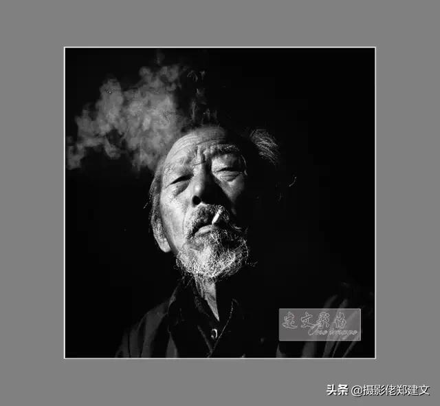 高调照片:午后的阳光正好，你会如何利用透过窗户的自然光拍一组室内人像？