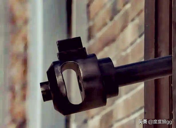 陈默群原型:用反坦克枪打步兵，步兵身上得多大窟窿？
