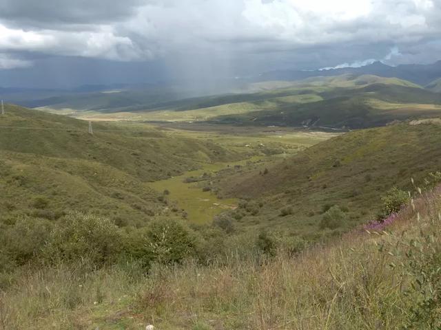 9月份适合去哪里旅游(八月份去哪里旅游最合适)