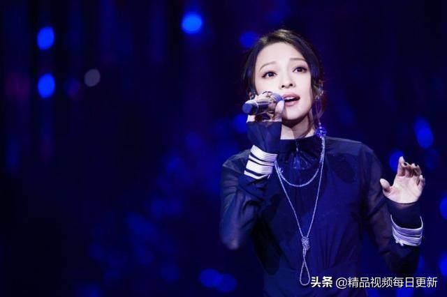 我是歌手第一期歌曲:《我是歌手》中有哪些感人至深的音乐？
