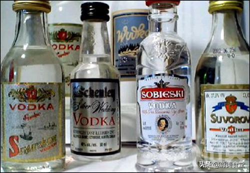 日本清酒跟中国白酒有何不同，想喝酒了，日本清酒怎么样？