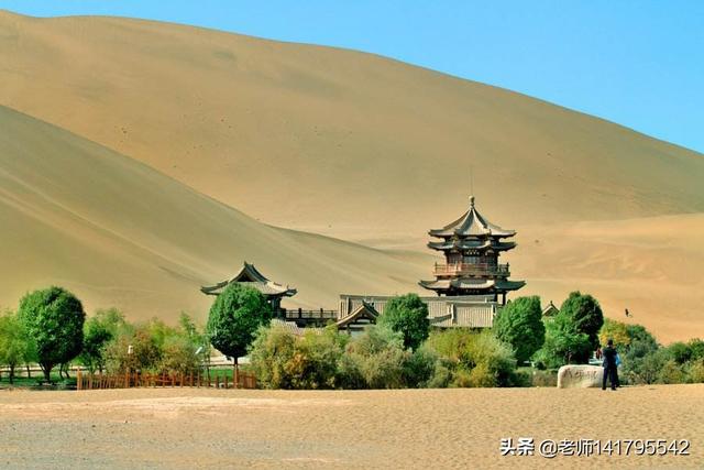 这两年西北旅游很火,特别是敦煌旅游的人很多,可以分享一下你相册里的敦煌美景吗？