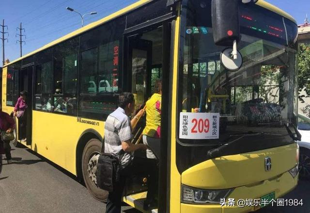 贵州水库灵异事件:贵州公交车入水，怎么回事？