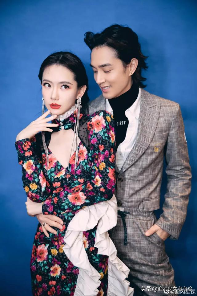 白百合陈羽凡结婚照:怎样看待白百合和羽泉已经离婚却又在电视上秀恩爱的事情呢