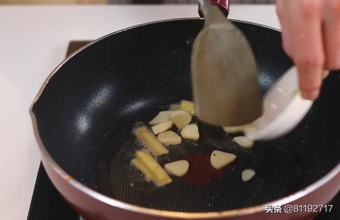 您喜欢油焖大虾还是清煮大虾做法是什么