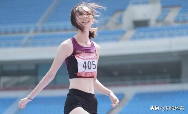 田径世锦赛选拔赛，女子跳高选手胡麟鹏颜值高备受关注，你怎么看？