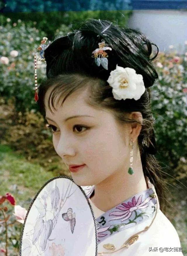乐韵演员:邓婕是不是最经典的王熙凤和新版红楼的凤姐有什么区别