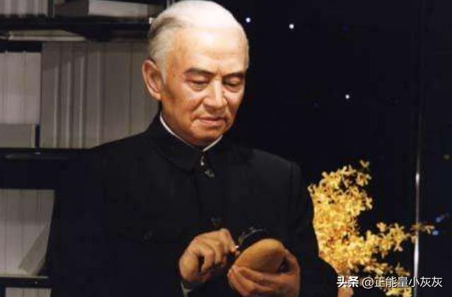 李四光的资料:李四光获得了伯明翰大学的科学博士学位，是因为哪项成就？
